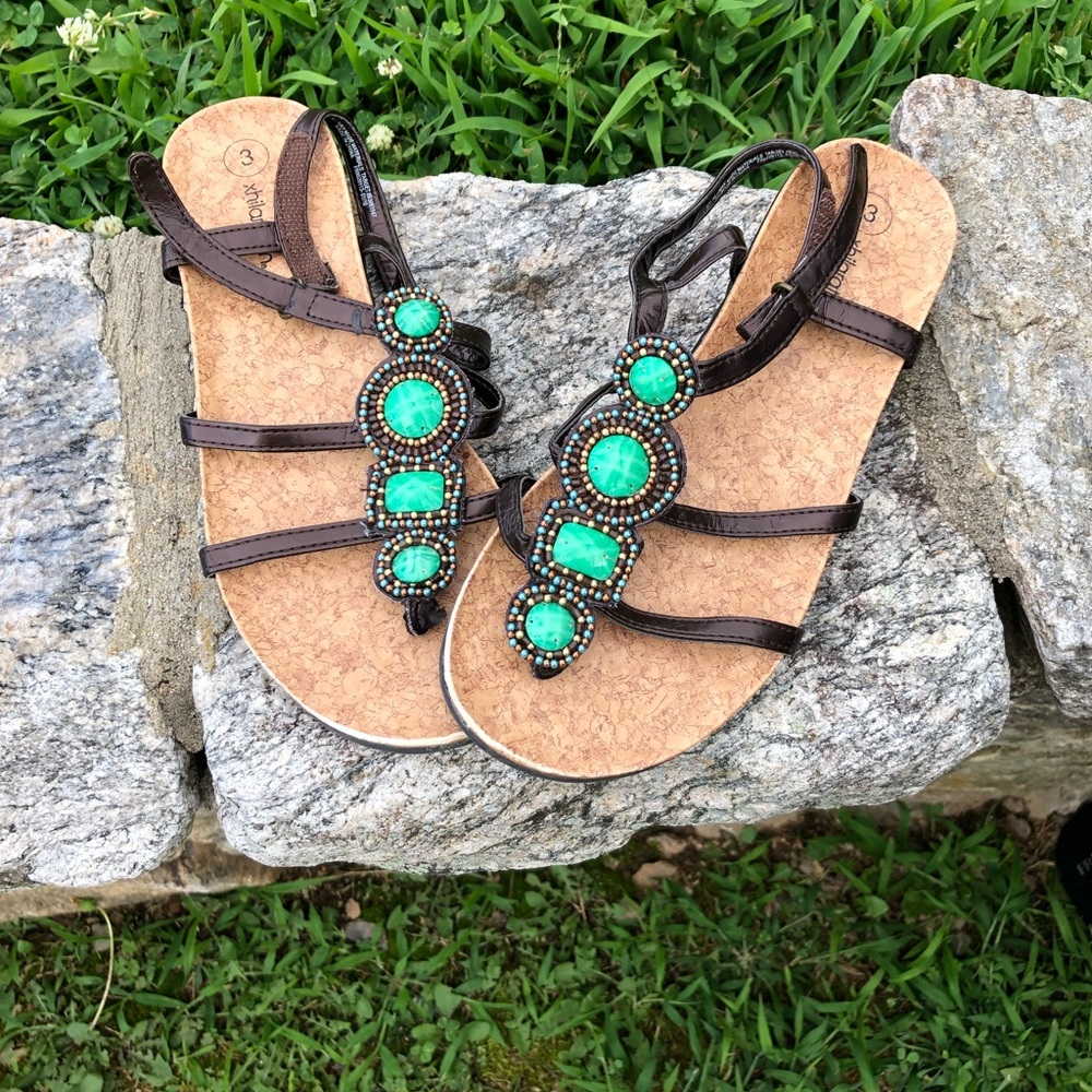 Kids sandals. Girls size 3.